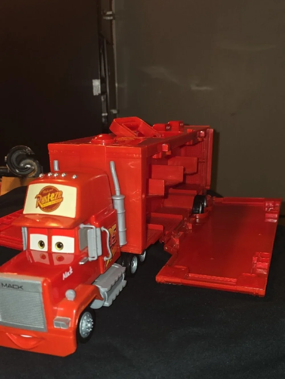 Mattel Red Lightning McQueen Mack Hauler Toy